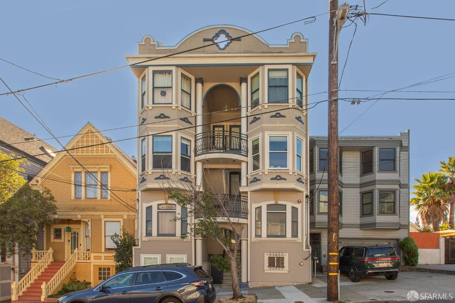 3763-3767 Cesar Chavez Street